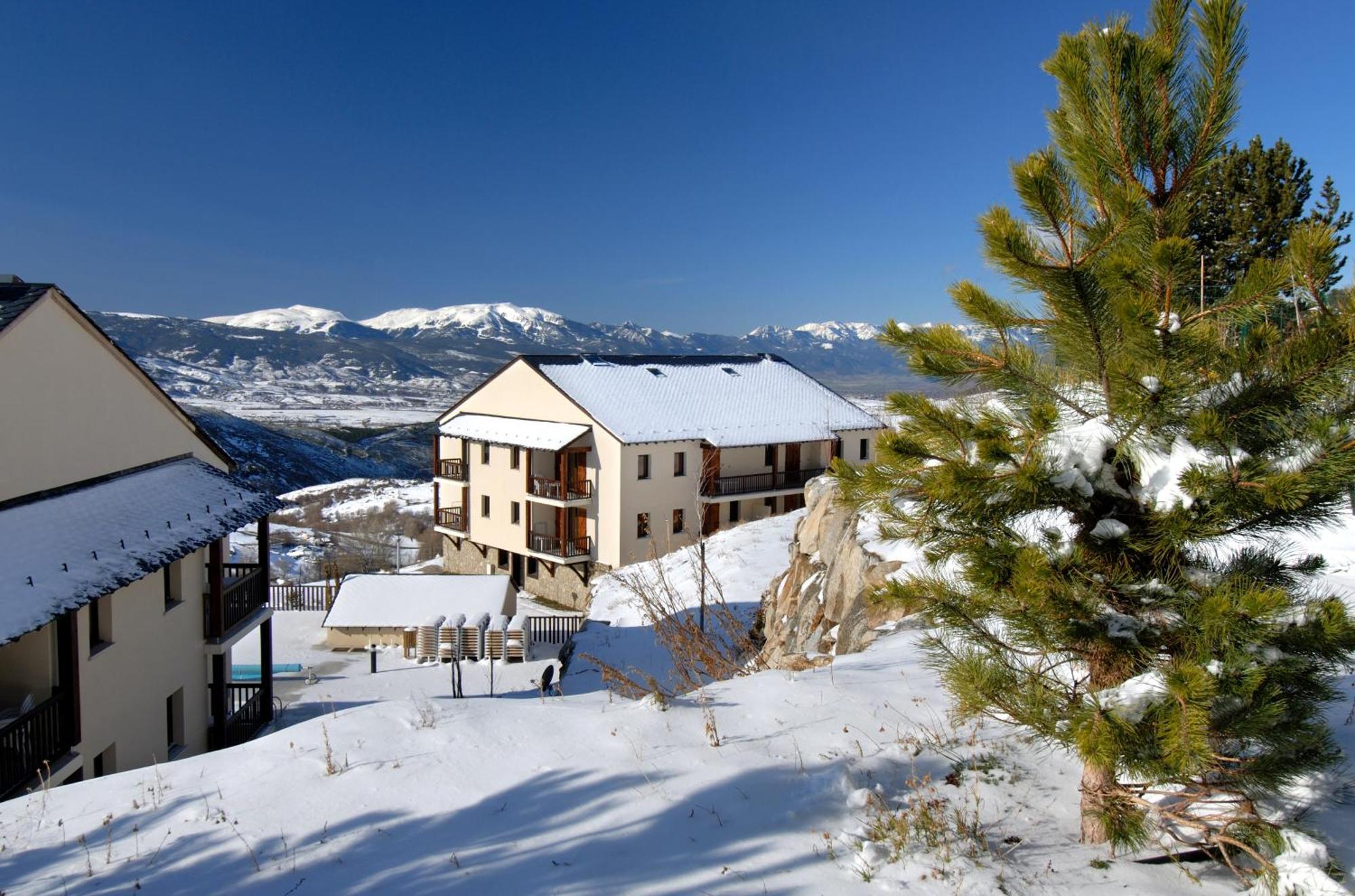 Residence Odalys Mille Soleils Font-Romeu-Odeillo-Via Exterior photo
