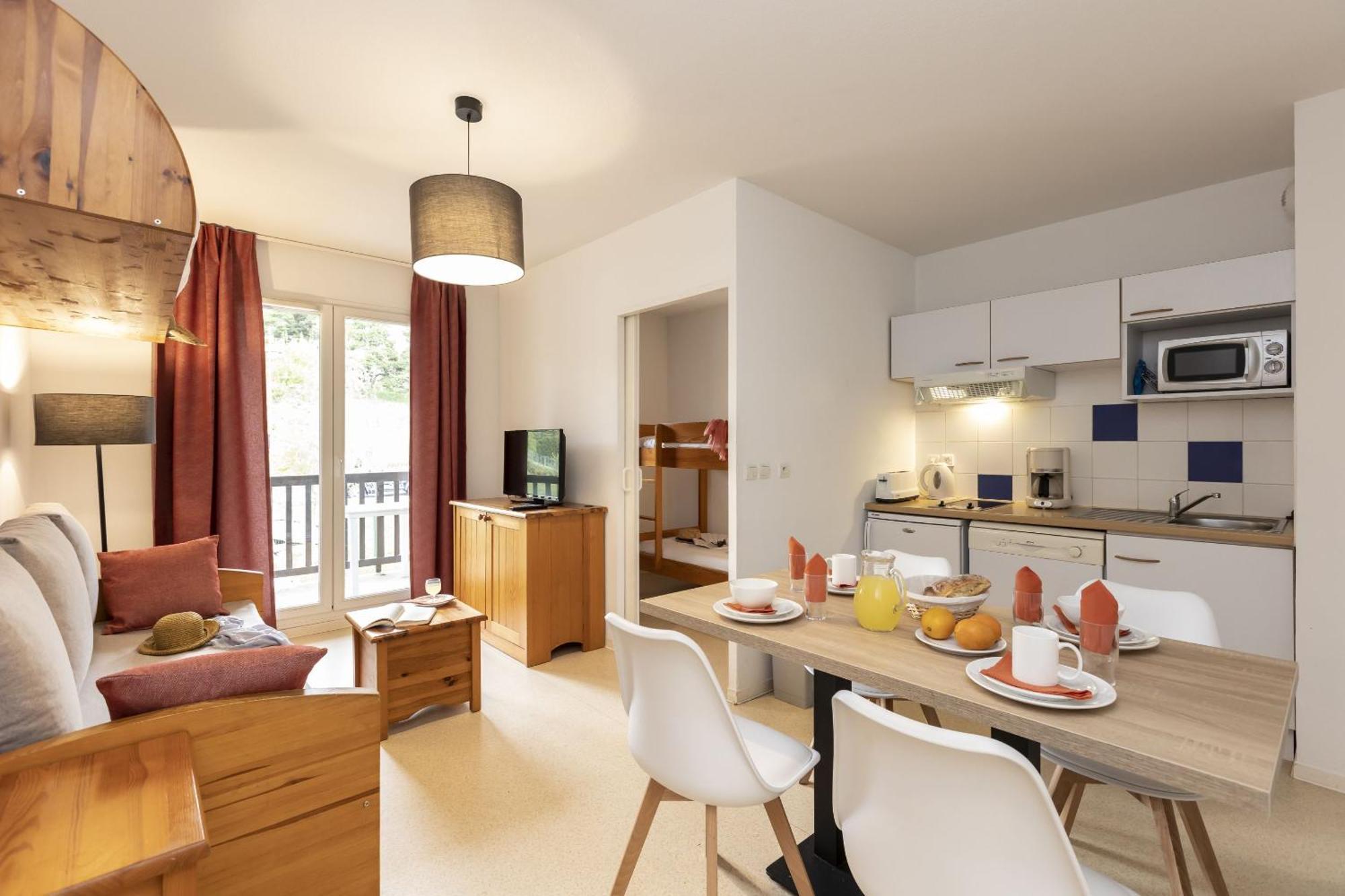 Residence Odalys Mille Soleils Font-Romeu-Odeillo-Via Exterior photo